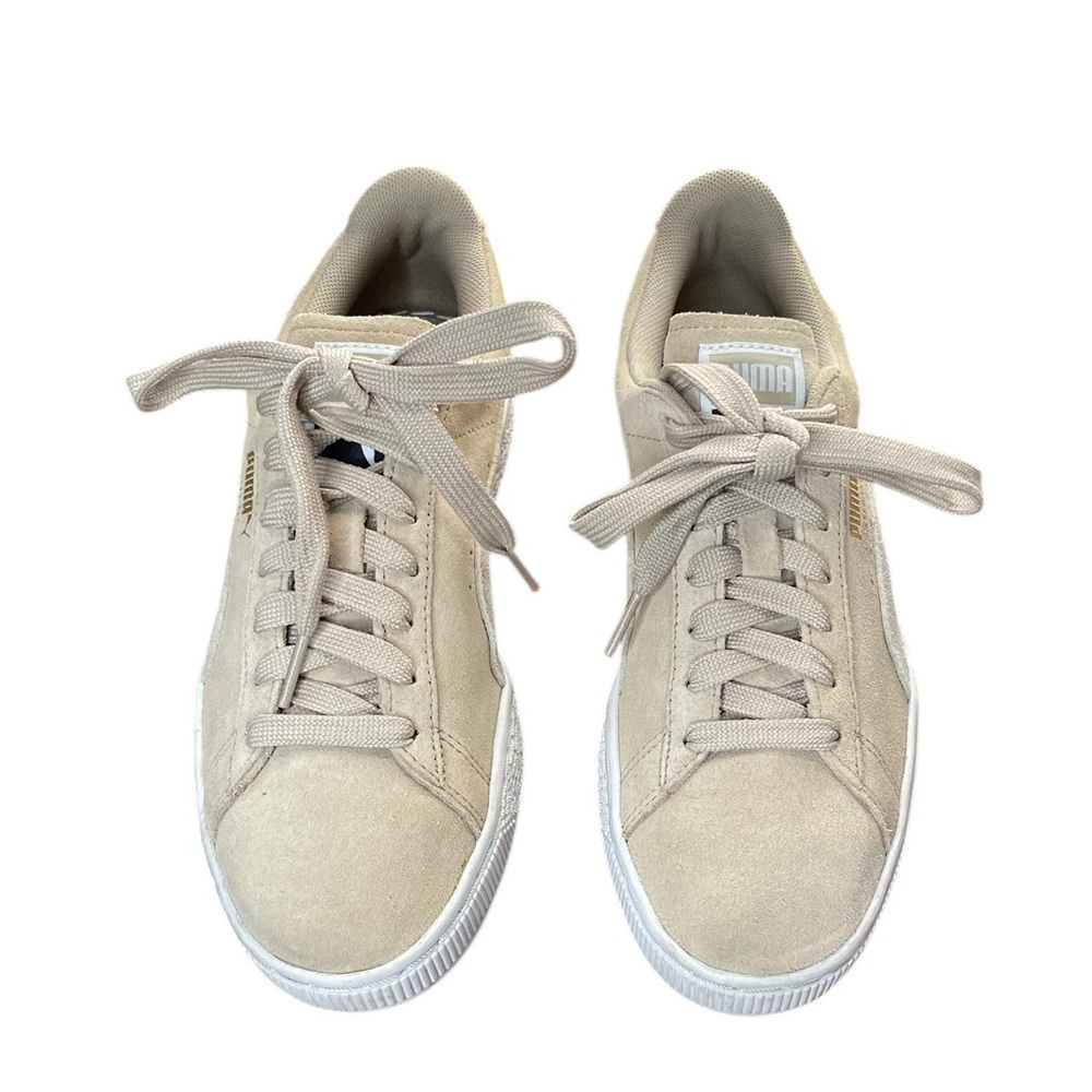 PUMA Classic Suede Sneakers in Light Beige_7.5